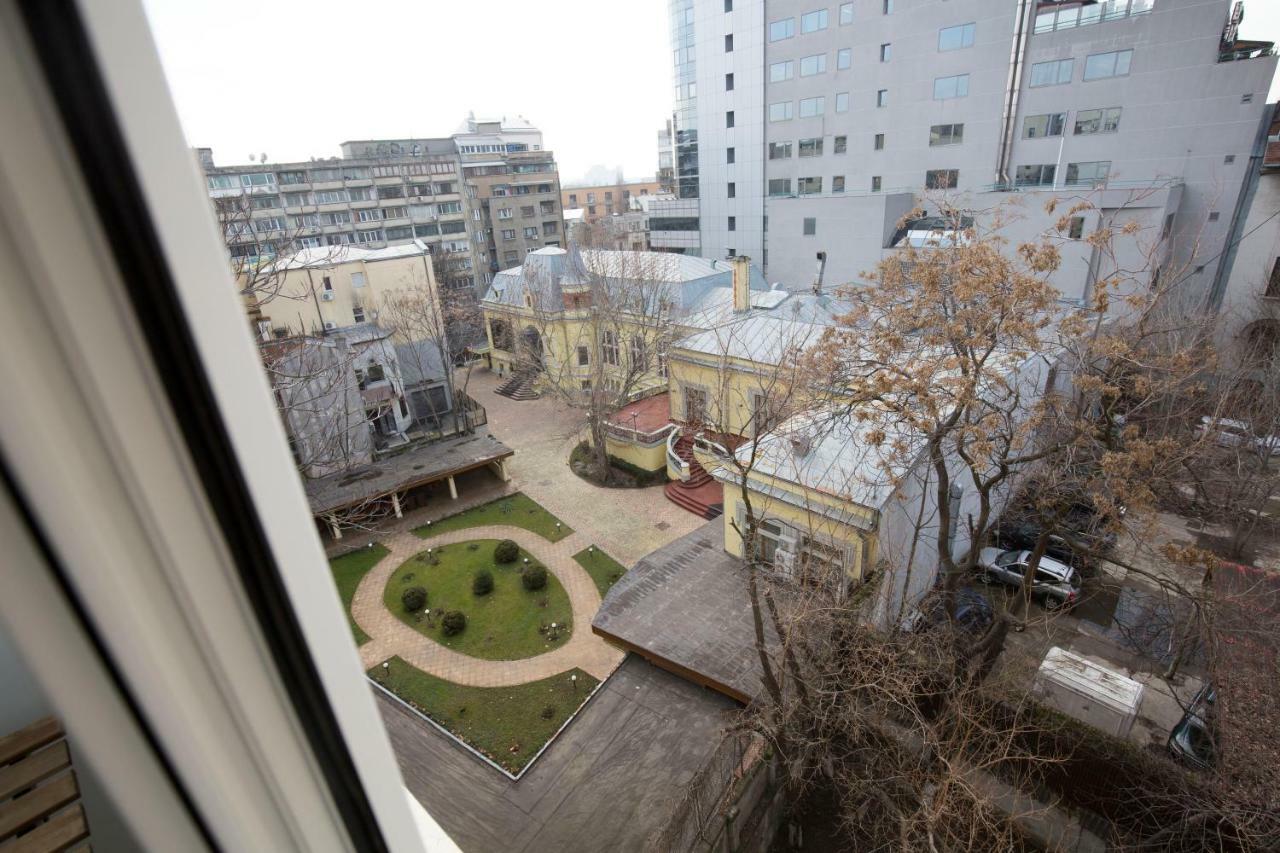 Central Up Studio Boekarest Buitenkant foto